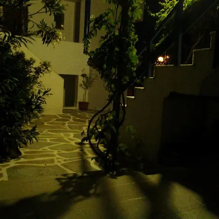 O Fotis شقة فندقية 3*