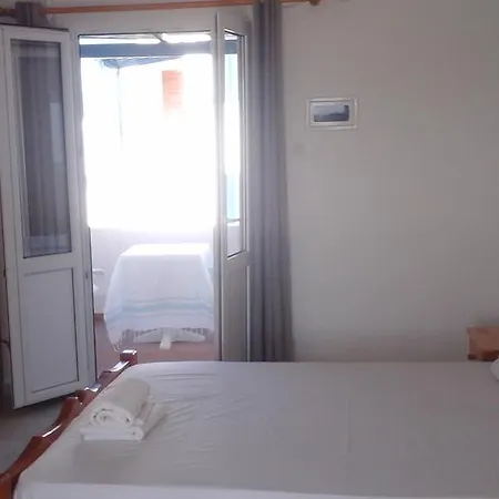 O Fotis Agios Prokopios (Naxos)