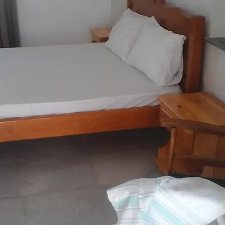 O Fotis Lägenhetshotell Agios Prokopios (Naxos)