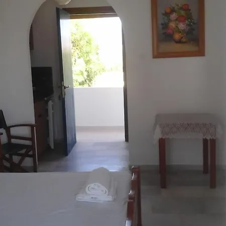 O Fotis 3* Agios Prokopios (Naxos)