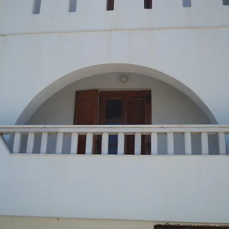 O Fotis Lägenhetshotell Agios Prokopios (Naxos)