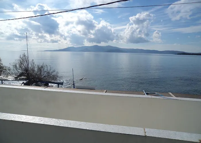 O Fotis 公寓式酒店 3*